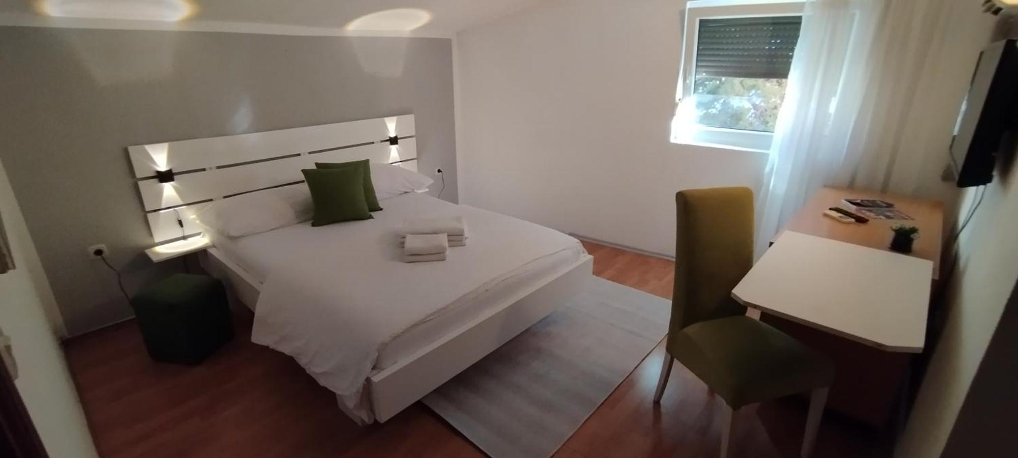 Villa Monera Apartments & Rooms & Free Garage Mostar Eksteriør billede